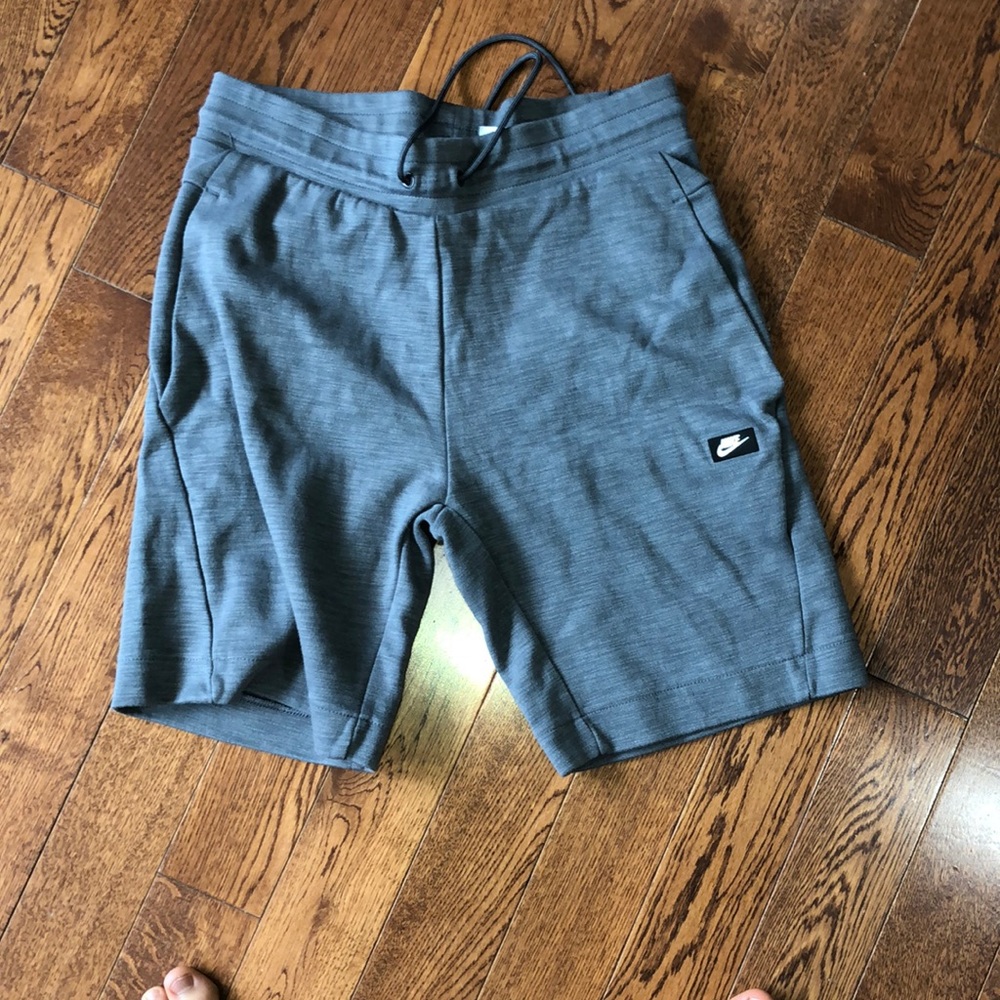 Mens nike shorts grey medium never worn
